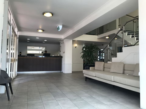 CKS Sydney Airport Hotel - Foster Accommodation 2