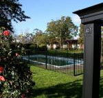 Captains Lodge International  VIP Restaurant - Foster Accommodation