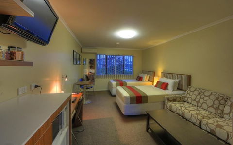 Tropixx Motel & Restaurant - Foster Accommodation 6