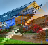Tropixx Motel  Restaurant - Foster Accommodation