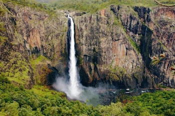 Tropixx Motel & Restaurant - Foster Accommodation 1