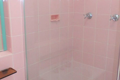 Blue Pacific Motel Swansea - Foster Accommodation 3