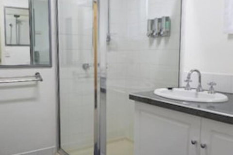 Gallery Motel - Foster Accommodation 4