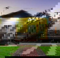 Kurrimine Beach Holiday Park - Foster Accommodation