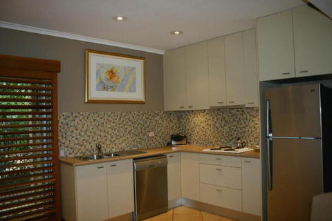 Noosa Terrace & Belmondos Waterfront Resort - Foster Accommodation 5
