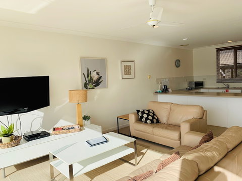 The Bluff Resort Apartments - Foster Accommodation 2