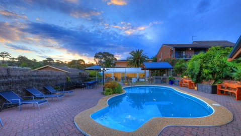 Pelican Motor Inn - Foster Accommodation 1