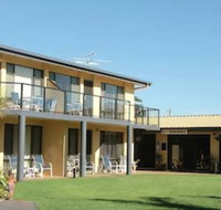 Admirals Lodge - Foster Accommodation