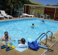 Anchorbell Holiday Apartments - Foster Accommodation