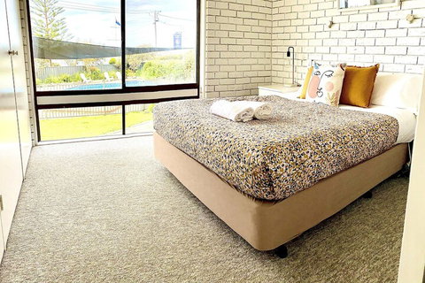 Penguin Mews Merimbula - Foster Accommodation 6