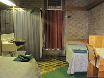 Desert Rose Inn Alice Springs - Foster Accommodation 6