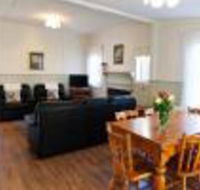 Country Gate Cottages - Foster Accommodation