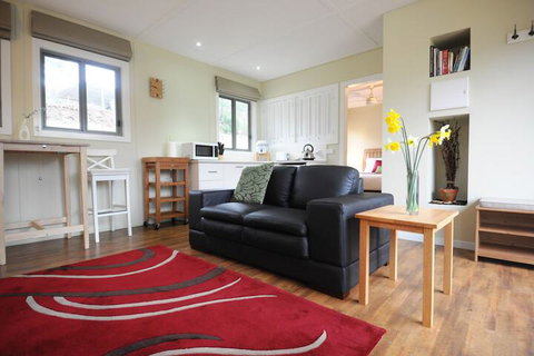 Gisborne Peak Winery Cottages - Foster Accommodation 7