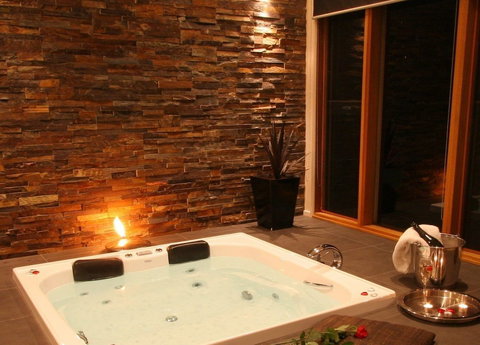 Kudos Villas And Retreats - Foster Accommodation 5