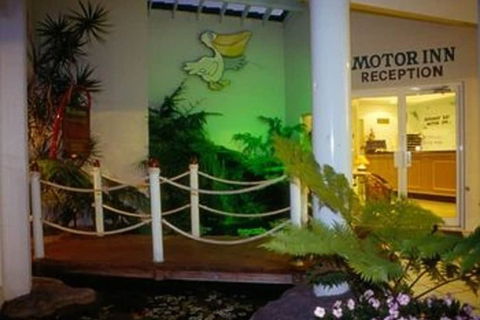 Runaway Bay Motor Inn - Foster Accommodation 1