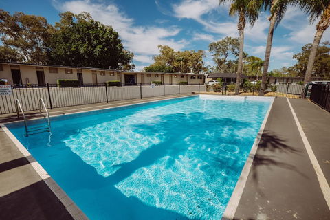 Artesian Spa Motel - Foster Accommodation 2