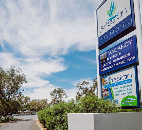 Artesian Spa Motel - Foster Accommodation 1