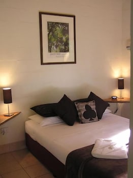 Lync Haven Rain Forest Retreat - Foster Accommodation 4