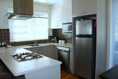 Adelaide DressCircle Apartments Childers Street - Foster Accommodation 3