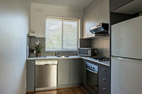 Adelaide DressCircle Apartments Childers Street - Foster Accommodation 7