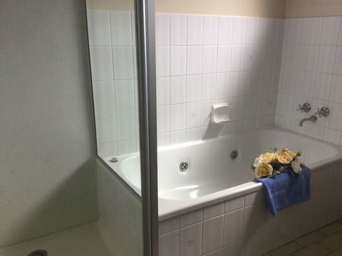Anchor Belle Motel - Foster Accommodation 1