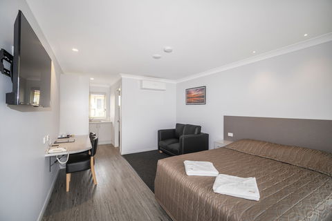 Black Gold Motel - Foster Accommodation 4