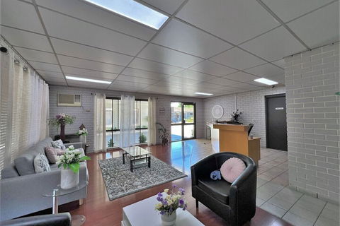 Albury Garden Court Motel - Foster Accommodation 2