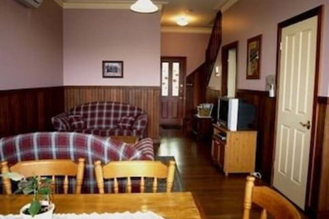 Pemberton Old Picture Theatre Holiday Apartments - Foster Accommodation 0