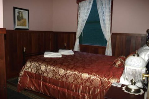 Pemberton Old Picture Theatre Holiday Apartments - Foster Accommodation 4