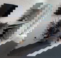 Beach Park Motel - Foster Accommodation