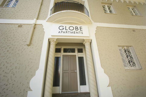 Globe Apartments - Foster Accommodation 2