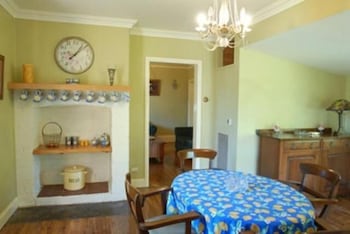 Leura Lady - Foster Accommodation 2