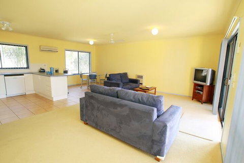 Nautilus Apartments Merimbula - Foster Accommodation 7