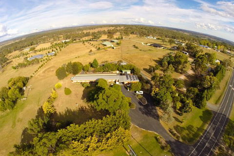 Armidale Rose Villa Motel - Foster Accommodation 1