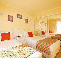 Ocean Breakers - Foster Accommodation