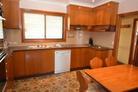 Top Deck - Foster Accommodation 2