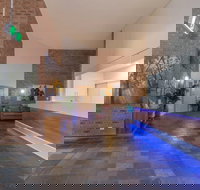 Alpine Gables - Foster Accommodation