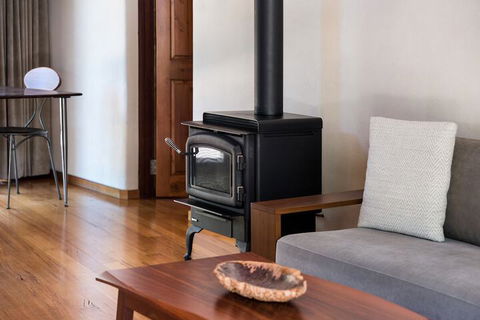 Aiyana Retreat - Foster Accommodation 1