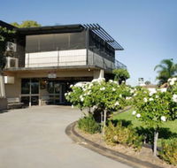 Mayfair Motel - Foster Accommodation