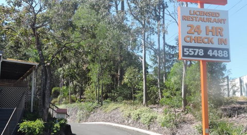 Town & Country Motel - Foster Accommodation 1