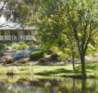 Granite Gardens Cottages  Lake Retreat - Foster Accommodation
