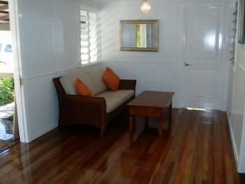 Hillcrest Guest House Cooktown - Foster Accommodation 0