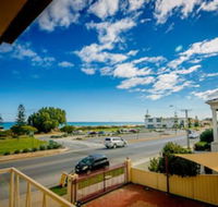 Esplanade Apartments at West Beach - Foster Accommodation