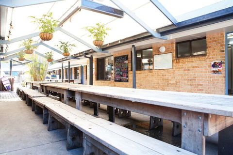 Backpackers Holiday Village - Foster Accommodation 4