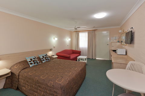 Abraham Lincoln Motel - Foster Accommodation 5