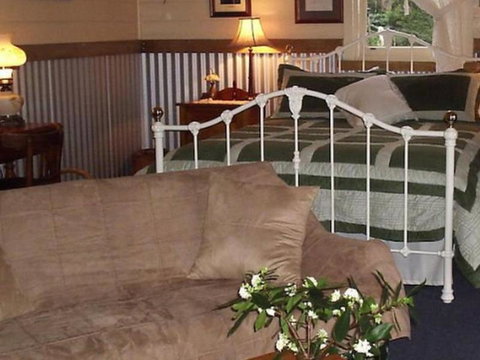 Springbank Bed & Breakfast - Foster Accommodation 5