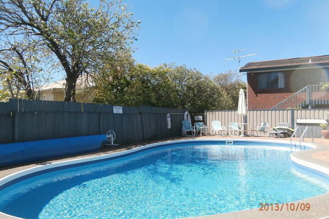Harbour Lights Holiday Units - Foster Accommodation 5