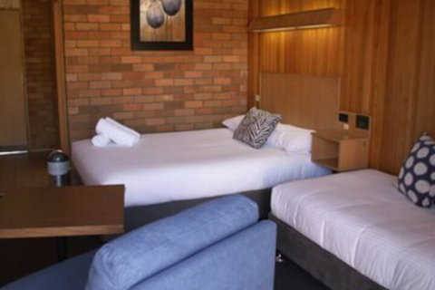 Court Street Motel - Foster Accommodation 7