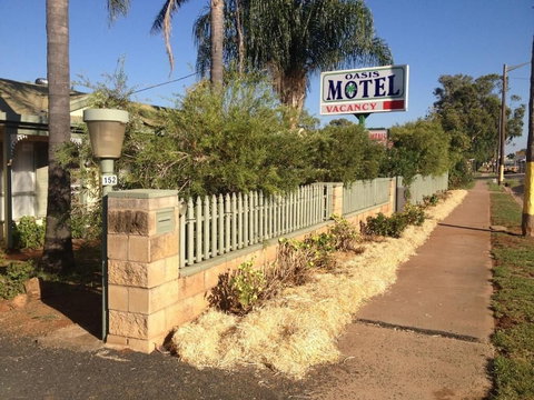 Oasis Motel Peak Hill - Foster Accommodation 4