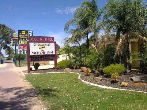 Renmark Motor Inn Motel - Foster Accommodation 1